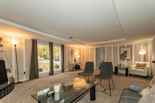 871 Birchwood Drive, Willoughby, OH 44094