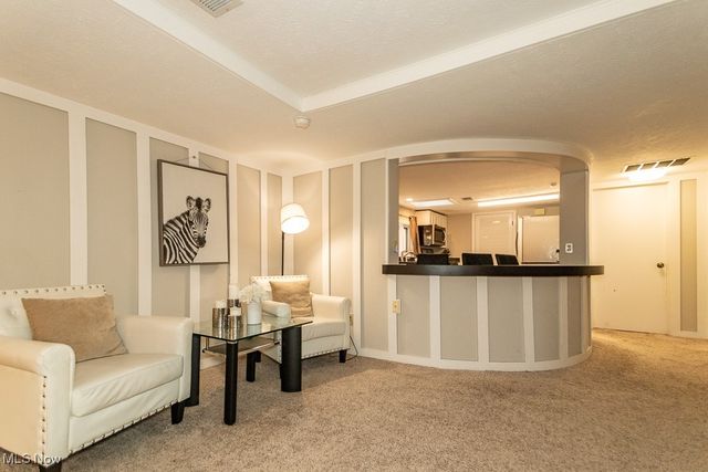 871 Birchwood Drive, Willoughby, OH 44094