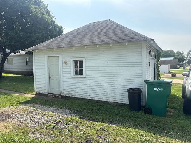 919 33rd Street, Parkersburg, WV 26104