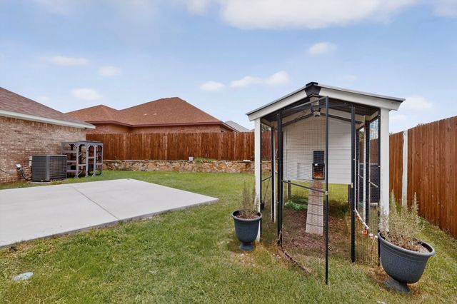 2230 Larry Drive, Dallas, TX 75228