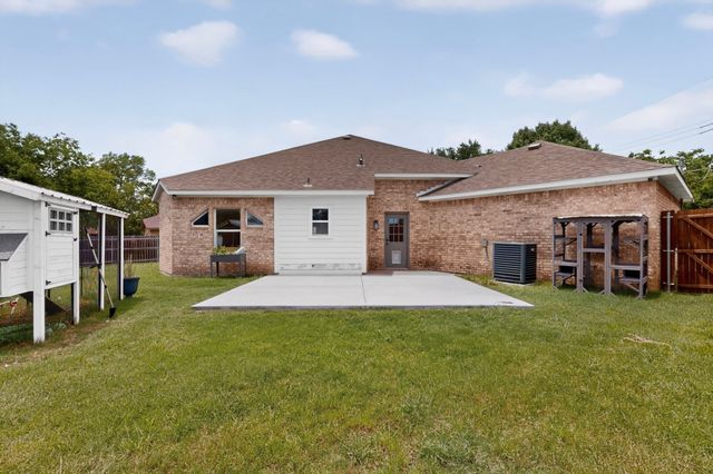 2230 Larry Drive, Dallas, TX 75228