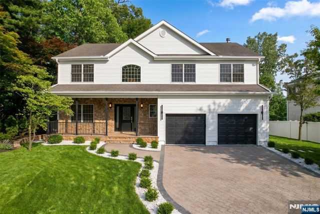 3 Chappy Court, Westwood, NJ 07675
