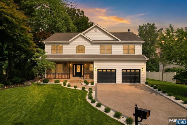 3 Chappy Court, Westwood, NJ 07675