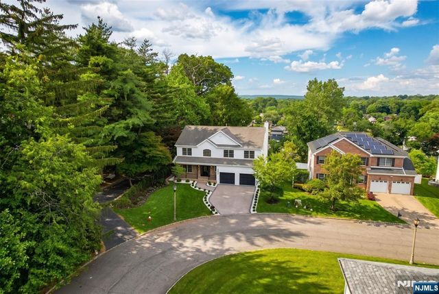 3 Chappy Court, Westwood, NJ 07675