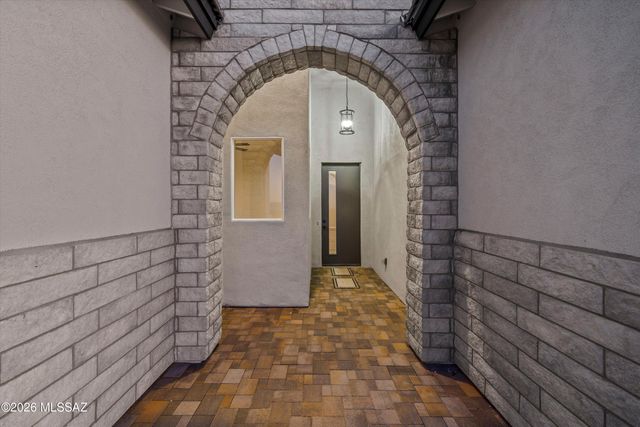 67620 E Lauren Place, Oracle, AZ 85623