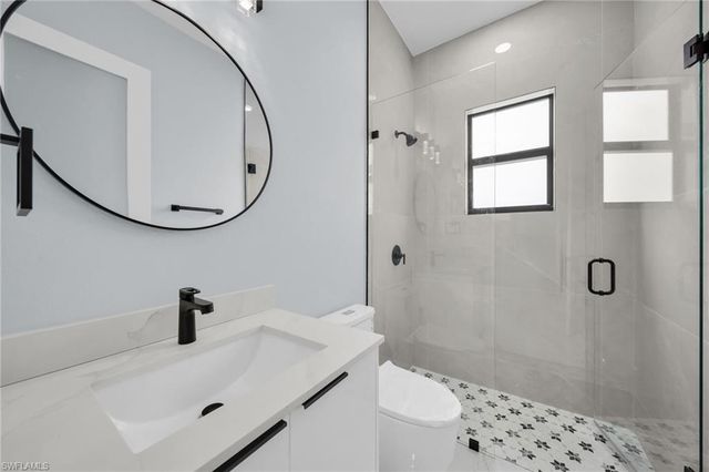 3611 2nd ST SW, Lehigh Acres, FL 33976