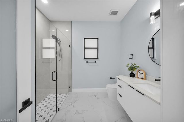 3611 2nd ST SW, Lehigh Acres, FL 33976