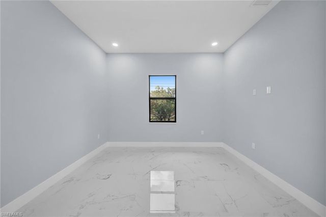 3611 2nd ST SW, Lehigh Acres, FL 33976