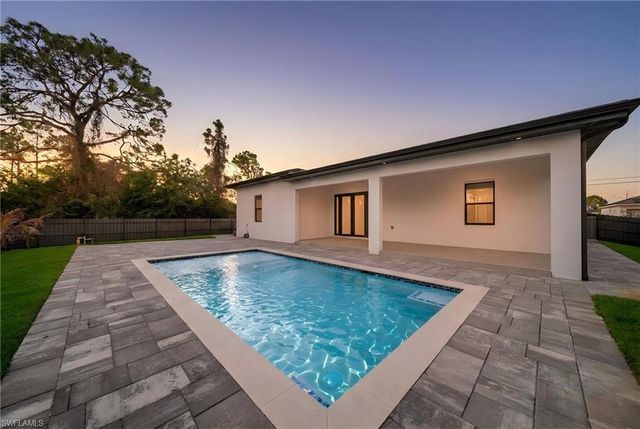 3611 2nd ST SW, Lehigh Acres, FL 33976