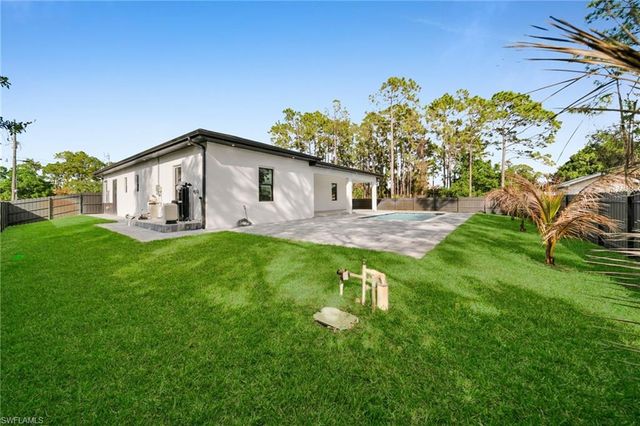 3611 2nd ST SW, Lehigh Acres, FL 33976