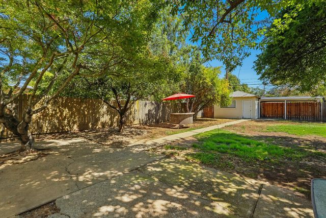 3641 52nd St, Sacramento, CA 95820