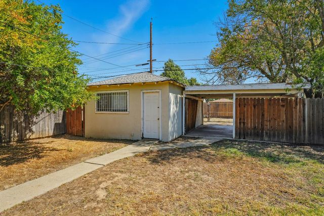 3641 52nd St, Sacramento, CA 95820