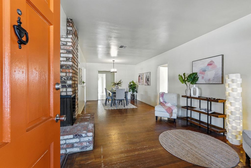 3641 52nd St, Sacramento, CA 95820