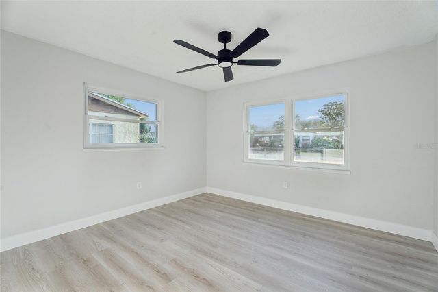 2105 9TH STREET NE, Winter Haven, FL 33881