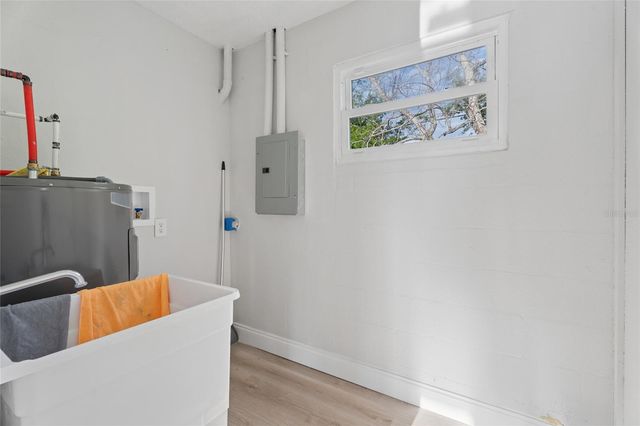 2105 9TH STREET NE, Winter Haven, FL 33881