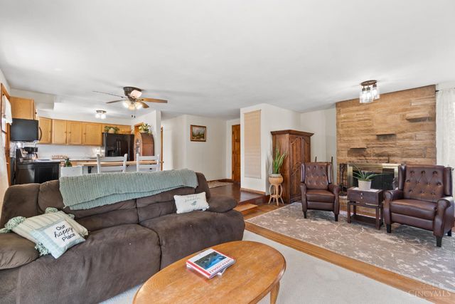 873 E US Rt 22 & 3, Hamilton Twp, OH 45152