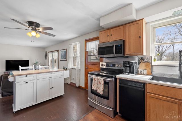 873 E US Rt 22 & 3, Hamilton Twp, OH 45152