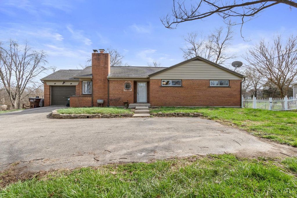 873 E US Rt 22 & 3, Hamilton Twp, OH 45152