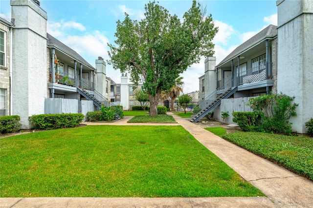 6606 De Moss Drive 208, Houston, TX 77074