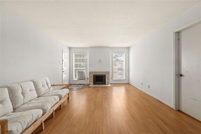 6606 De Moss Drive 208, Houston, TX 77074