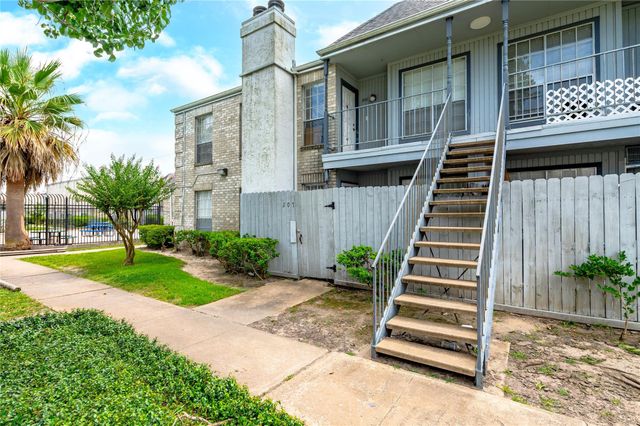 6606 De Moss Drive 208, Houston, TX 77074