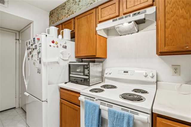 6606 De Moss Drive 208, Houston, TX 77074