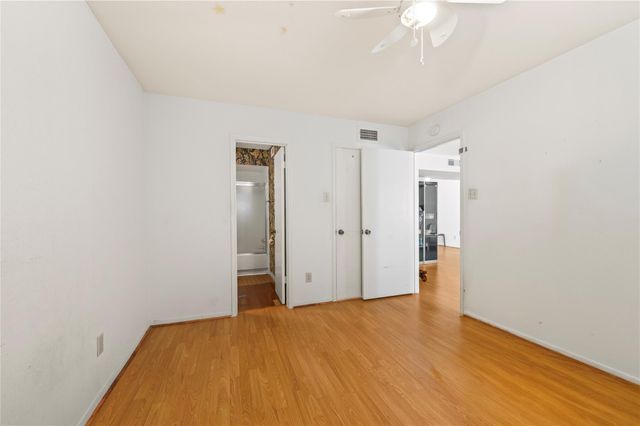 6606 De Moss Drive 208, Houston, TX 77074