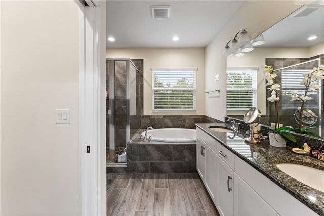 1295 MONTGOMERY BELL ROAD, Wesley Chapel, FL 33543