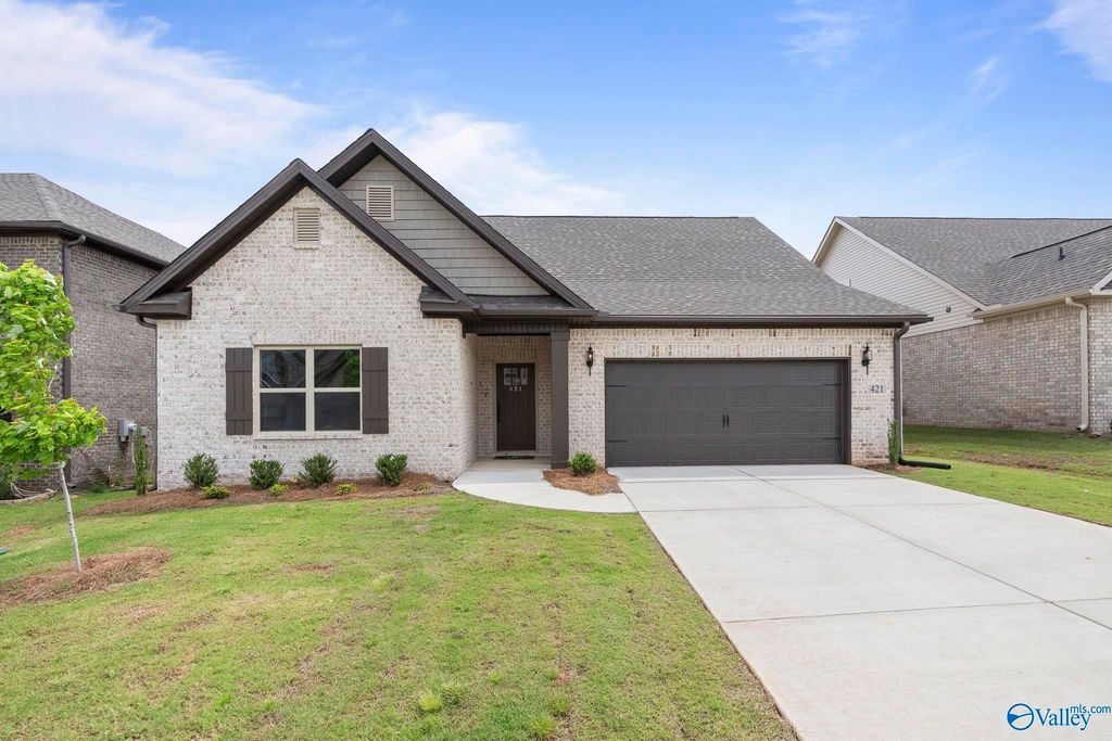 421 Tracer Street, Huntsville, AL 35811