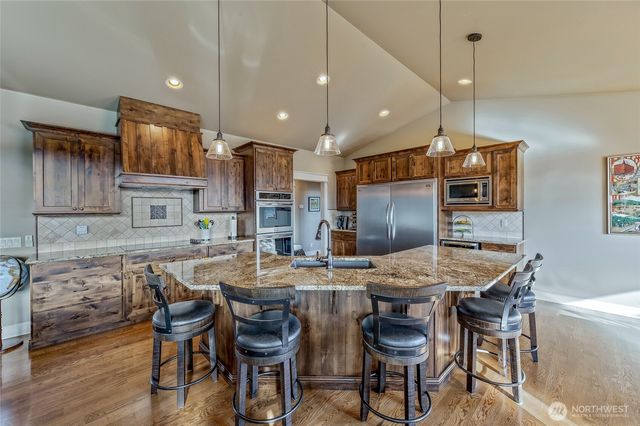 825 American Fruit Road, Wenatchee, WA 98801