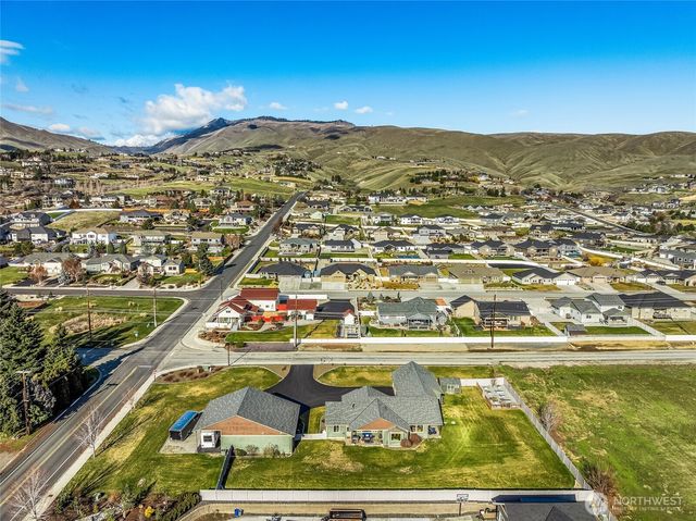825 American Fruit Road, Wenatchee, WA 98801
