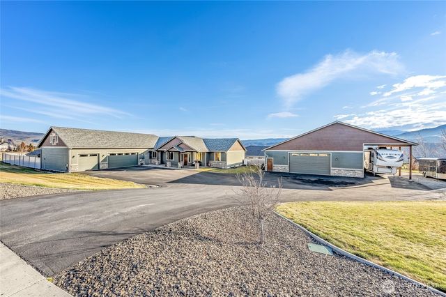 825 American Fruit Road, Wenatchee, WA 98801