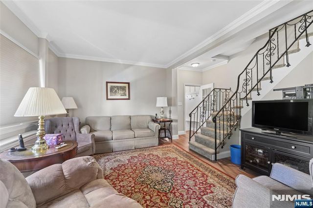 186 Grand Street, New Milford, NJ 07646