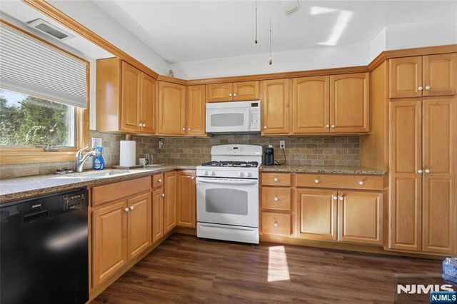 186 Grand Street, New Milford, NJ 07646
