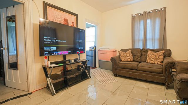 46 Deforest Avenue, Bridgeport, CT 06607