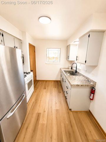 1641-1643 Fairview Avenue, Royal Oak, MI 48073