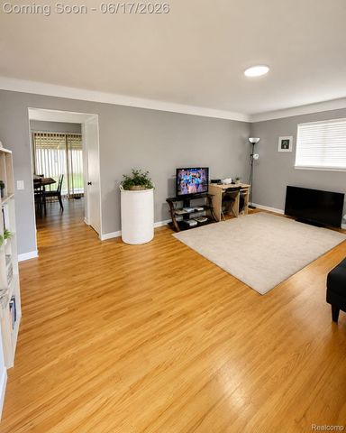 1641-1643 Fairview Avenue, Royal Oak, MI 48073