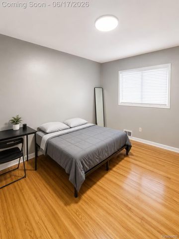 1641-1643 Fairview Avenue, Royal Oak, MI 48073