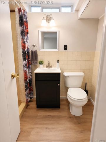 1641-1643 Fairview Avenue, Royal Oak, MI 48073