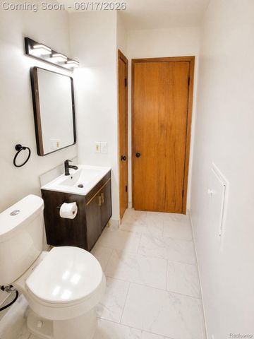 1641-1643 Fairview Avenue, Royal Oak, MI 48073