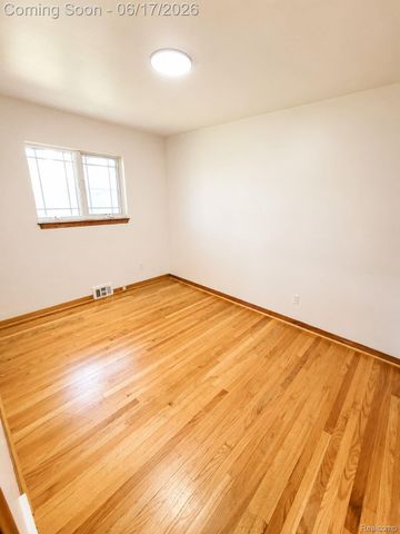 1641-1643 Fairview Avenue, Royal Oak, MI 48073