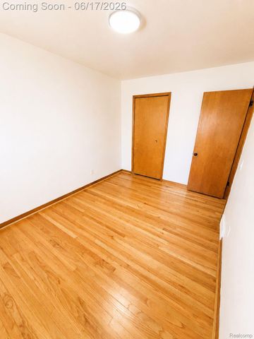 1641-1643 Fairview Avenue, Royal Oak, MI 48073