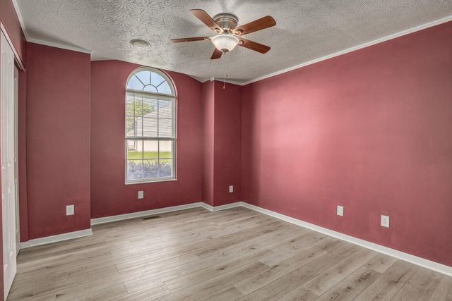 9370 Lago Mar Court, Florence, KY 41042