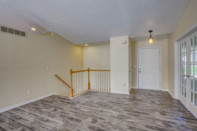 9370 Lago Mar Court, Florence, KY 41042