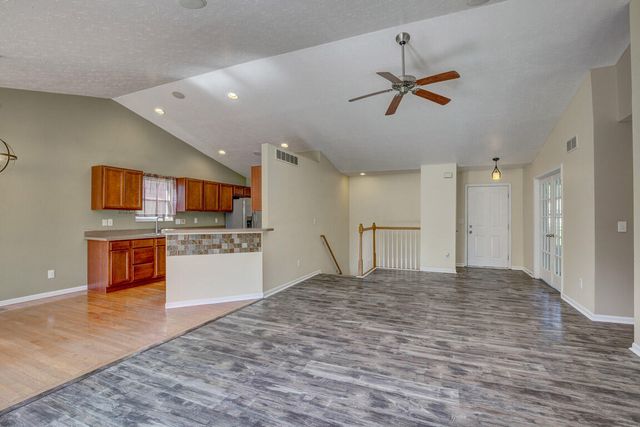 9370 Lago Mar Court, Florence, KY 41042