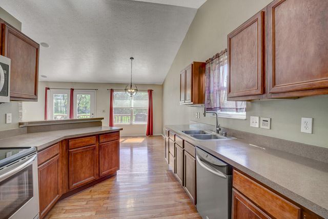 9370 Lago Mar Court, Florence, KY 41042