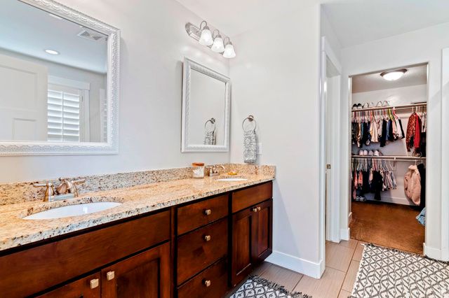 141 W GAILEY LN, Kaysville, UT 84037