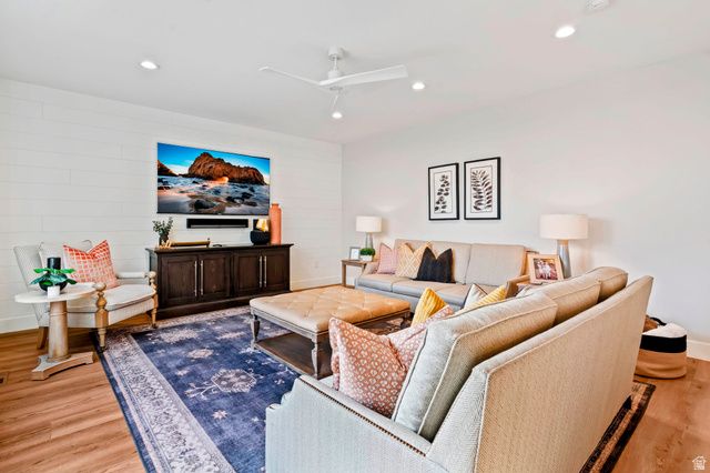 141 W GAILEY LN, Kaysville, UT 84037