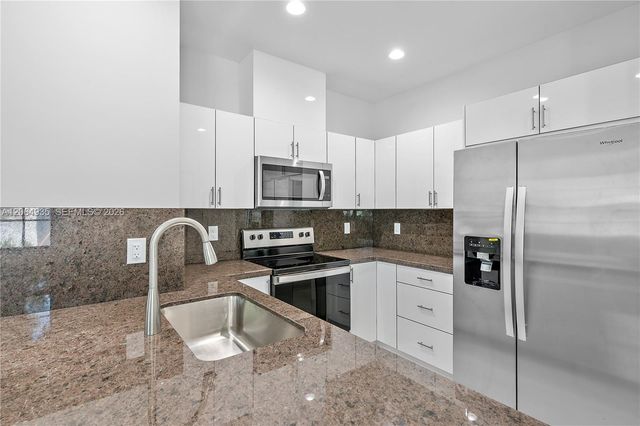 5745 SW 44th COURT 101, Davie, FL 33314