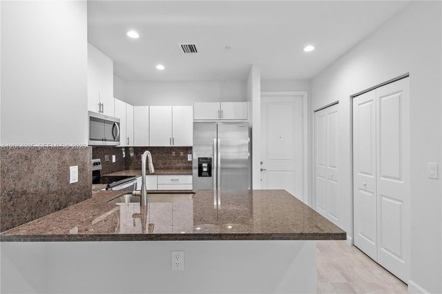 5745 SW 44th COURT 101, Davie, FL 33314